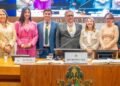 Assembleia homenageia Cauê Ávila Aragão e Márcio Machado com Medalha ‘Manuel Beckman’