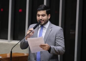 Projeto exige escritura pública para validar contratos assinados por analfabetos – Notícias