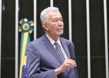 Comissão aprova projeto que obriga bancos a oferecer meio de pagamento em conta-salário – Notícias