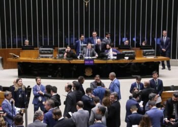 Câmara aprova projeto que reajusta multa por adulteração de combustíveis – Notícias