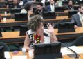 Projeto cria programa nacional de apoio à amamentação em emergências