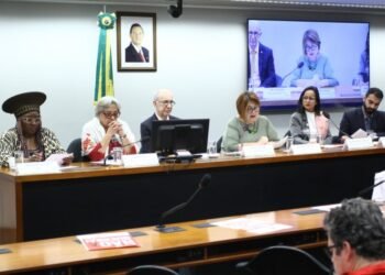 Ativistas criticam deportações em massa dos EUA e pedem medidas de acolhimento de migrantes no Brasil – Notícias