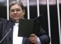 Projeto obriga escolas e universidades a oferecer apoio psicológico a profissionais da educação
