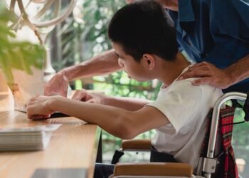 Projeto inclui estudantes com deficiência em regime escolar especial
