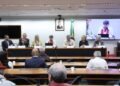 Rádios e TVs comunitárias cobram novas outorgas e mais recursos em audiência na Câmara