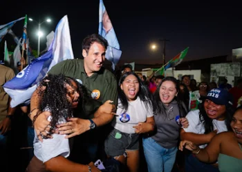 Orleans reúne multidão em Cantanhede e afirma: “Estou pronto para escrever minha história no Maranhão”