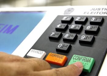 Mais de 10 milhões de eleitores optam por branco e nulo para deputado federal