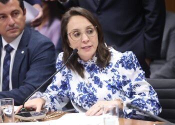 Projeto cria política de incentivo à tecnologia assistiva e mobilidade inclusiva